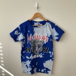 Def Leppard T Shirt Men’s Small Blue Tie Dye Band Concert Tee